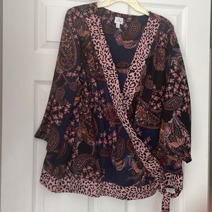 Woman’s 2x wrap blouse